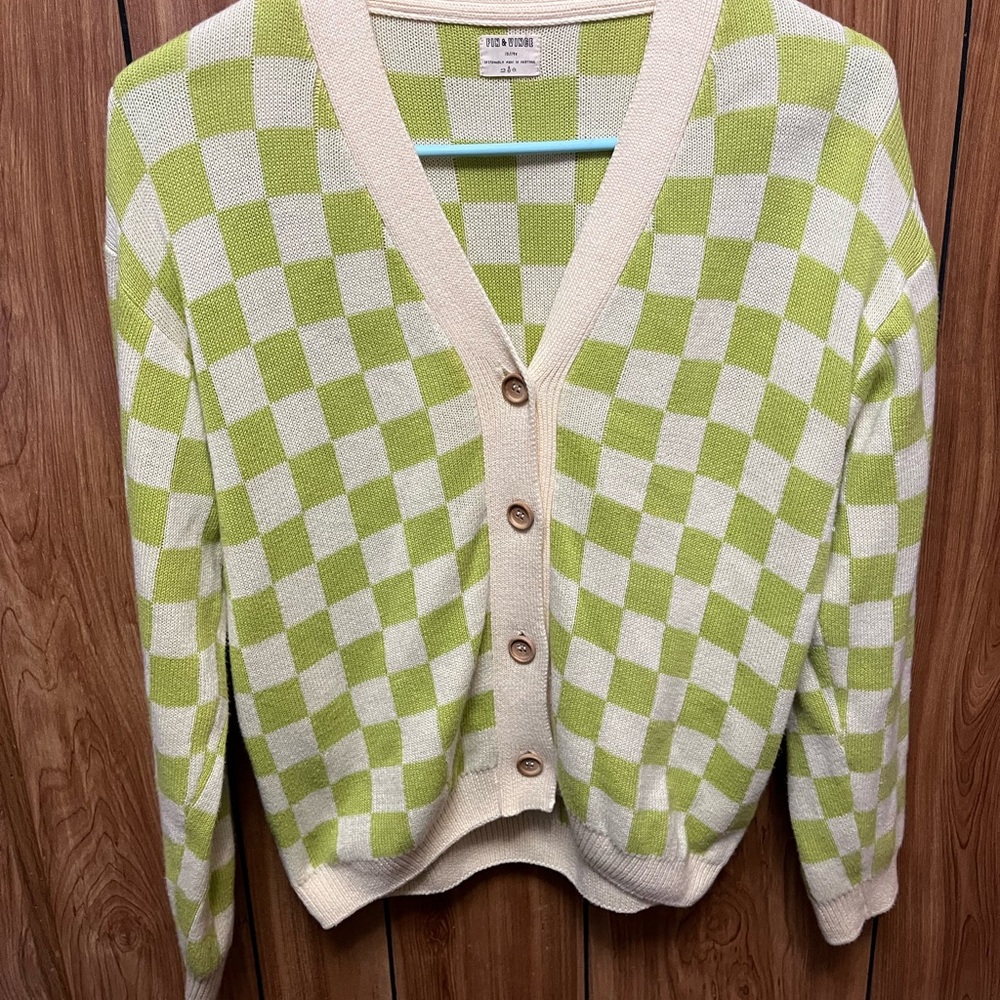 Fin & Vince Green and Cream Checkered Cardigan